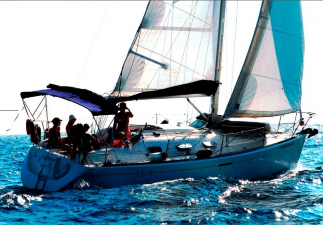 velero mar azul